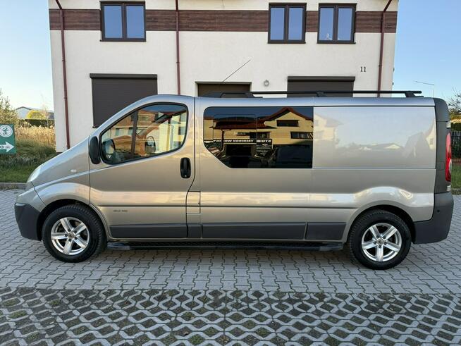 Renault Trafic 2.0DCI Dubel Long Długi 5os Klima Tempomat Alu Navi Kamera Hak