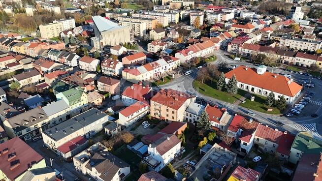 Kamienica w centrum Staszowa - bardzo dobry stan