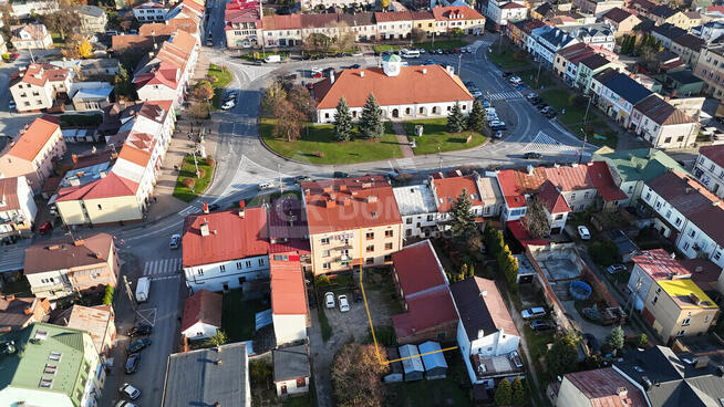 Kamienica w centrum Staszowa - bardzo dobry stan