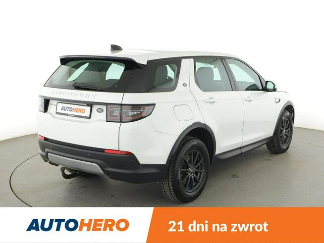 Land Rover Discovery Sport LIFT 2.0D D165 Panorama Tempomat Nawigacja GrzaneFotele Kamera PDC LED