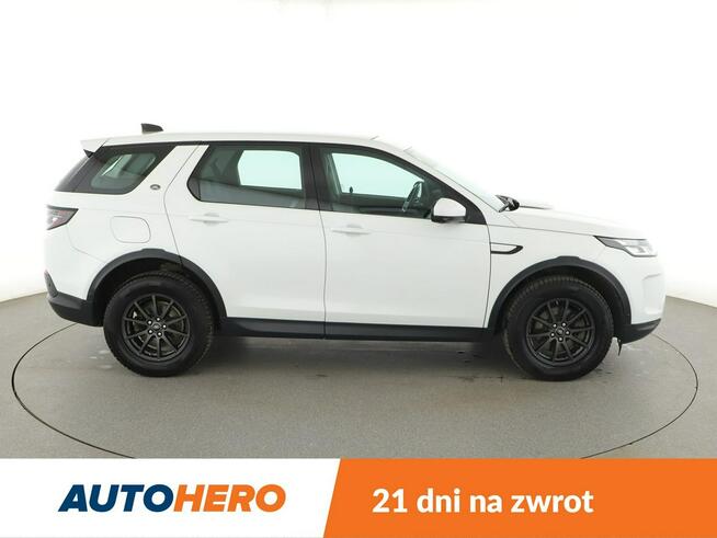 Land Rover Discovery Sport LIFT 2.0D D165 Panorama Tempomat Nawigacja GrzaneFotele Kamera PDC LED