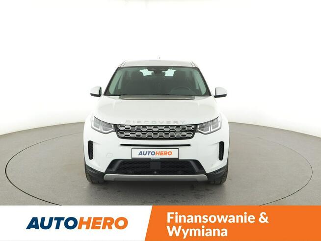 Land Rover Discovery Sport LIFT 2.0D D165 Panorama Tempomat Nawigacja GrzaneFotele Kamera PDC LED