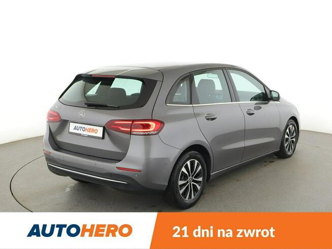 Mercedes B 180 Style automat półskóra navi grzane fotele kamera LED tempomat