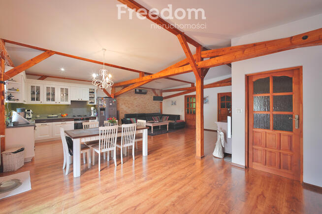 Dom ze dużą stolarnią i 2 działki!