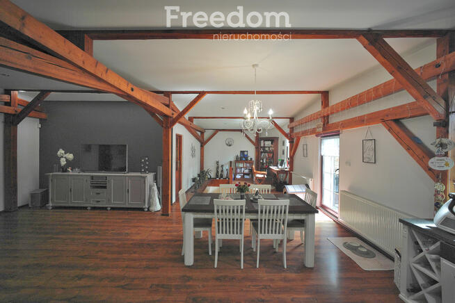 Dom ze dużą stolarnią i 2 działki!