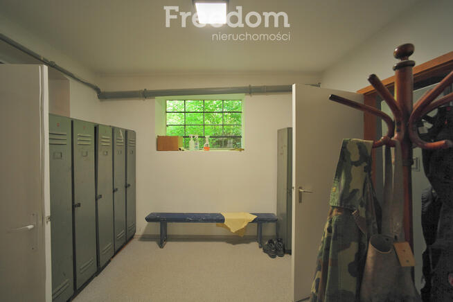 Dom ze dużą stolarnią i 2 działki!