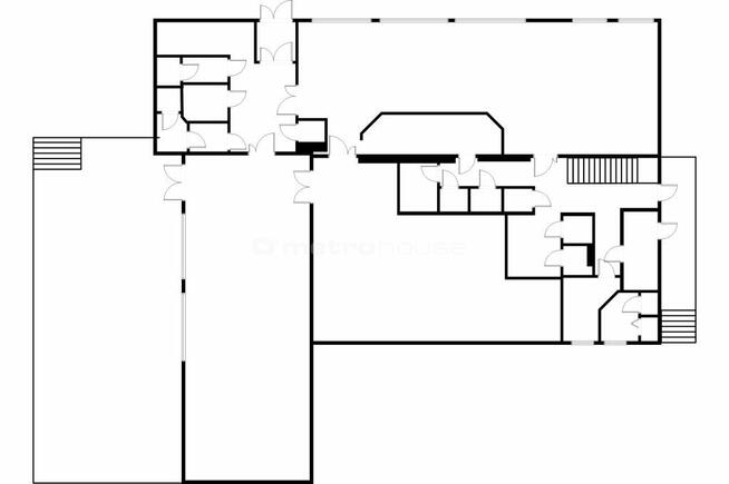 Obiekt byłej restauracji w Siemyślu z parkingiem