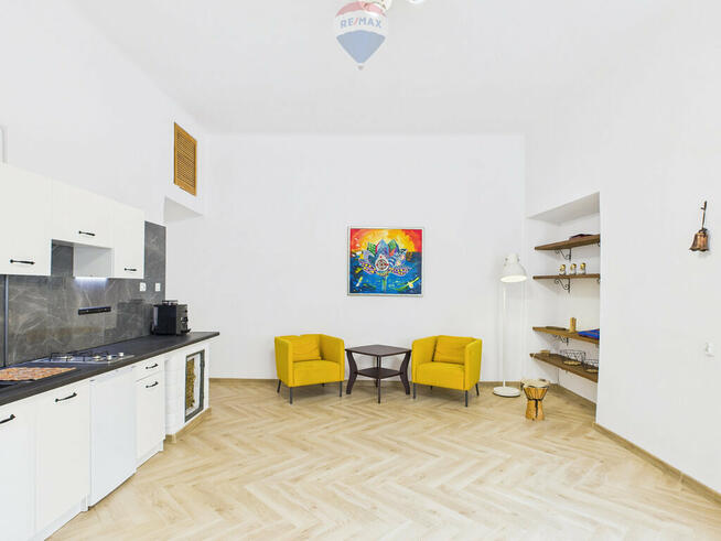 Krakowskie Przedmieście – 2 apartamenty | ROI 11%