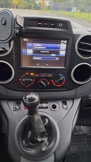 Peugeot Partner Long Tempomat 1.6HDi 2017r Klima Hak Czujniki Ekran