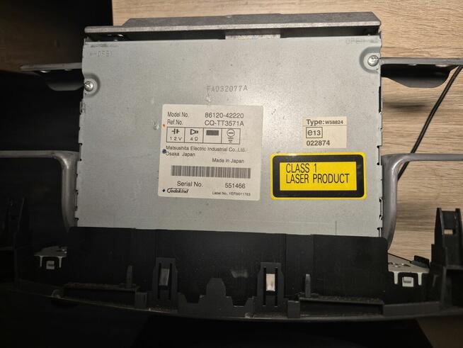 RADIO ORYGINAŁ TOYOTA COROLLA, AVENSIS !!!