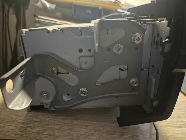 RADIO ORYGINAŁ TOYOTA COROLLA, AVENSIS !!!