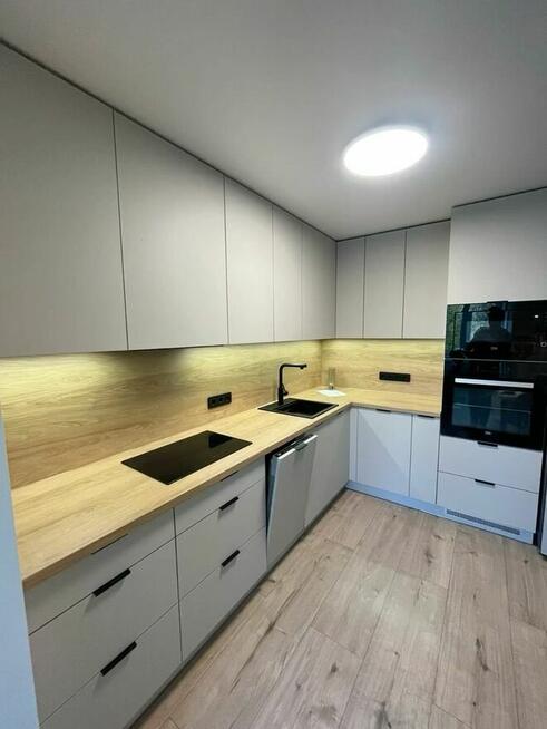 Meble na wymiar , usługi stolarskie , tarasy , podłogi