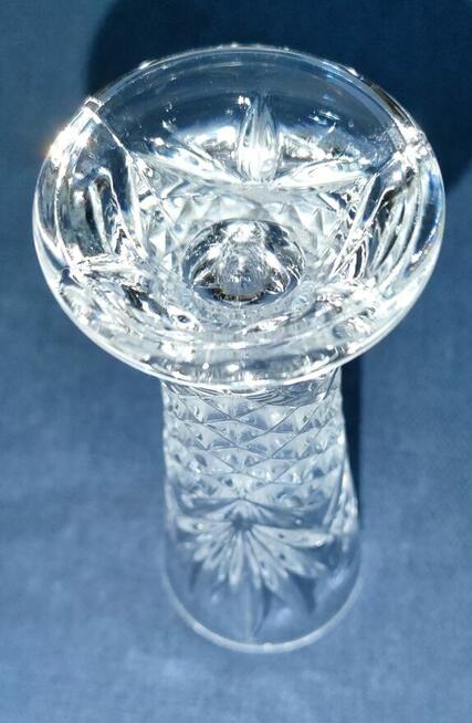 kryształy -bombonierka, świeczniki i wazonik (Nr 21--25)