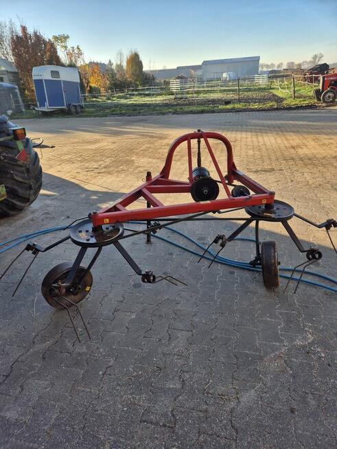 Pająk przegrabiarka przetrzasacz