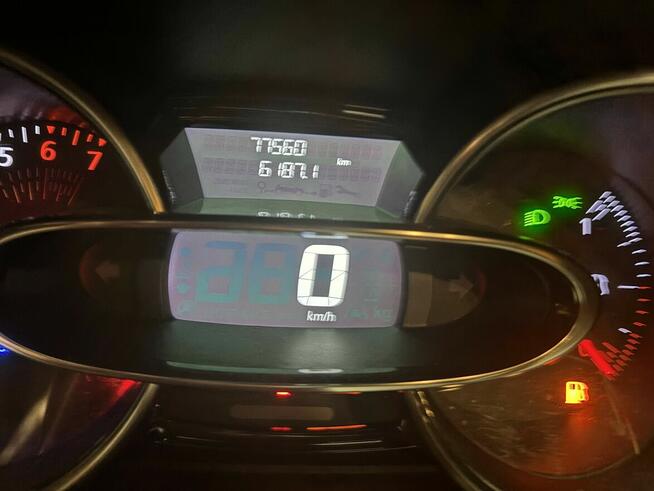 Sprzedaż samochodu osobowego marki RENAULT CLIO