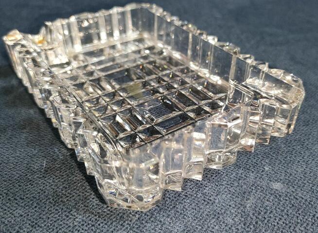 kryształy – misy , popielniczka i paterki (nr 9–13)