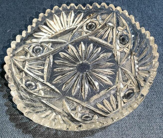 kryształy – miseczki, patera i cukierniczka (nr 14–20)