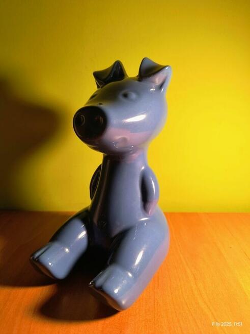 Sympatyczna świnka skarbonka