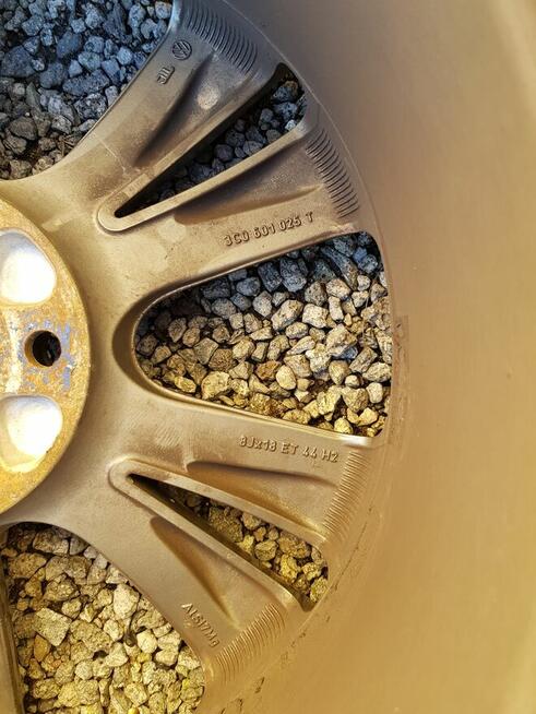 VW Felga Chicago 8J x18 ET 44 H2