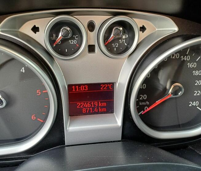 Ford Kuga 2.0 TDCI 140KM TITANIUM, Klimatronik,Panorama, Parkt