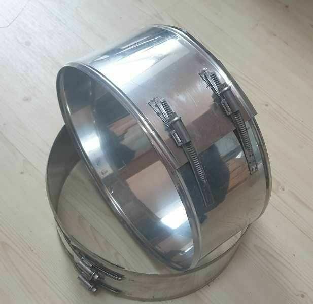 Obejma zaciskowa szeroka do połączeń elementów