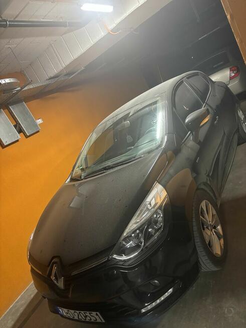 Sprzedaż samochodu osobowego marki RENAULT CLIO