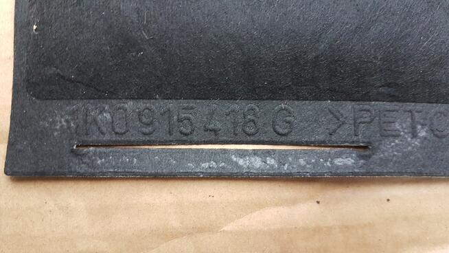 AUDI VW ETUI OSŁONA AKUMULATORA 1K0915418G