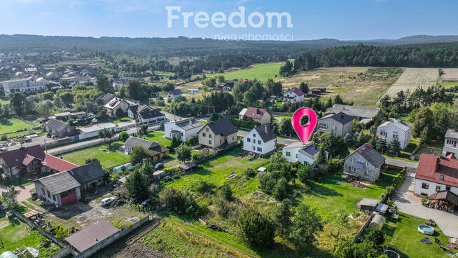 Uroczy biały dom 99 m² z dużą działką