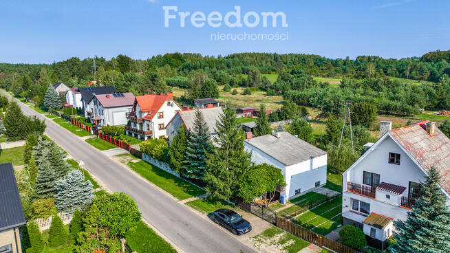 Uroczy biały dom 99 m² z dużą działką