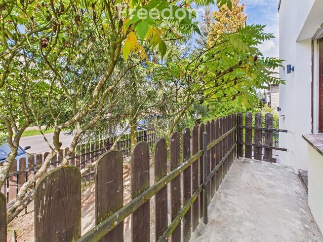 Uroczy biały dom 99 m² z dużą działką