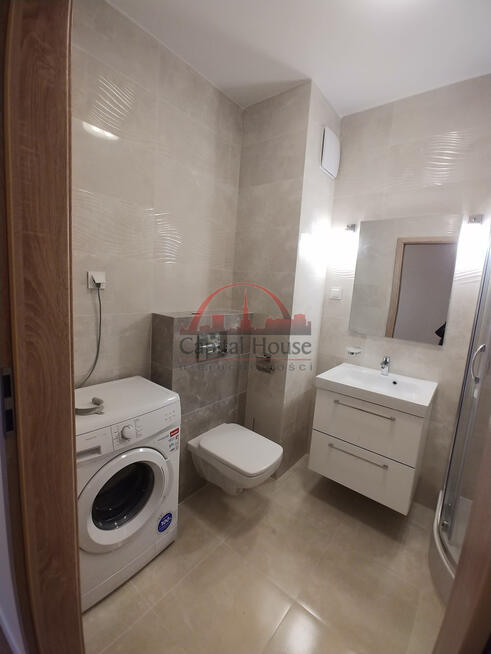 Kawalerka z oddzielną kuchnią i garażem