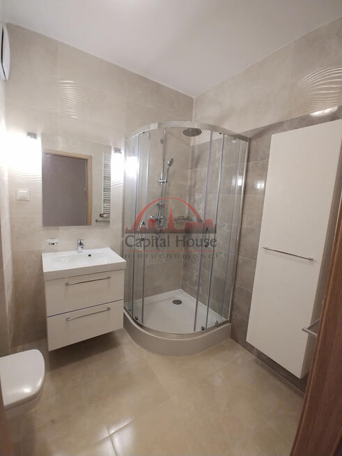 Kawalerka z oddzielną kuchnią i garażem