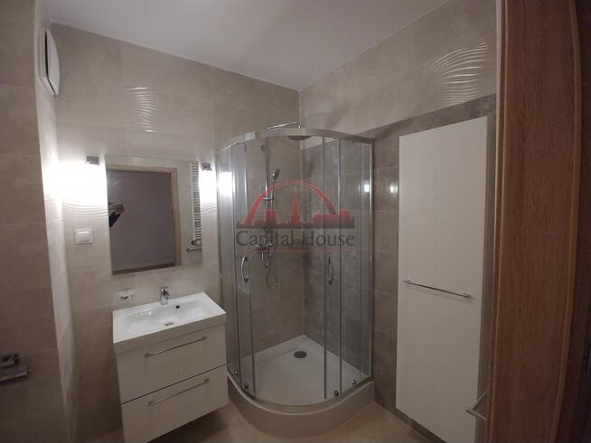 Kawalerka z oddzielną kuchnią i garażem