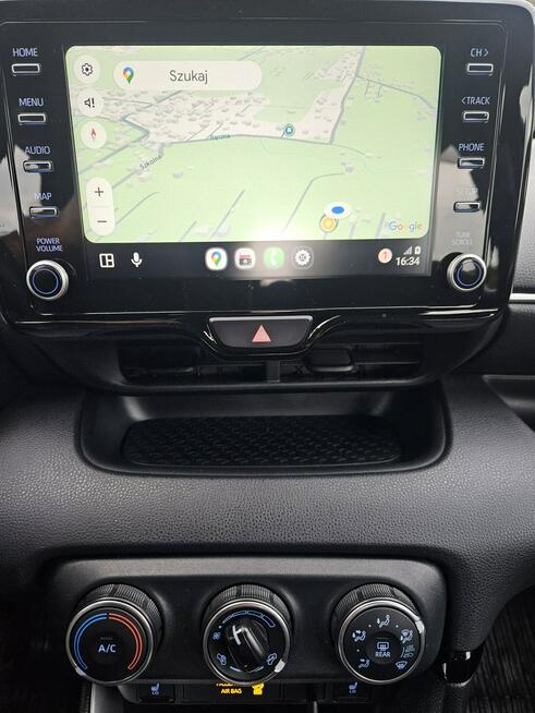 Toyota Yaris Rezerwacja