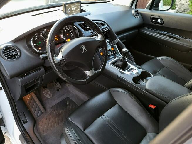 Peugeot 3008 ** Panorama Dach ** Nawigacja ** Skóra **