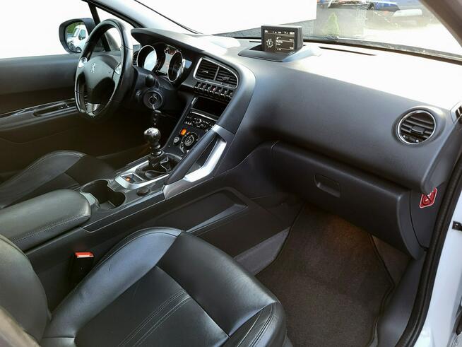 Peugeot 3008 ** Panorama Dach ** Nawigacja ** Skóra **