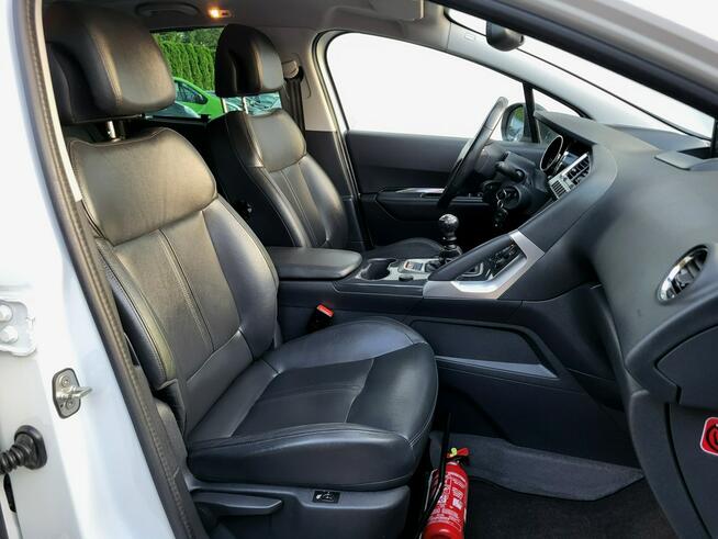 Peugeot 3008 ** Panorama Dach ** Nawigacja ** Skóra **