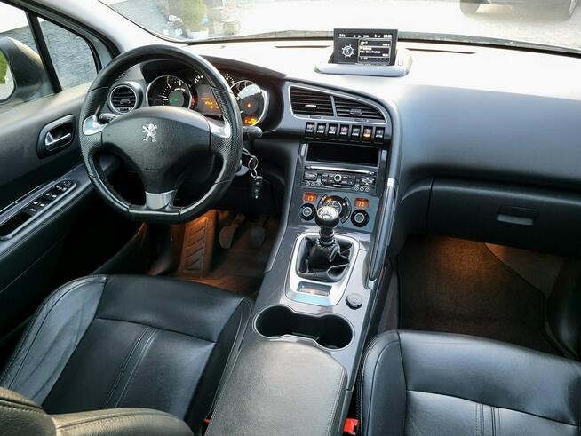 Peugeot 3008 ** Panorama Dach ** Nawigacja ** Skóra **