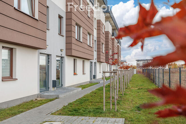 Dwupoziomowe mieszkanie z ogrodem, Nowa Wola