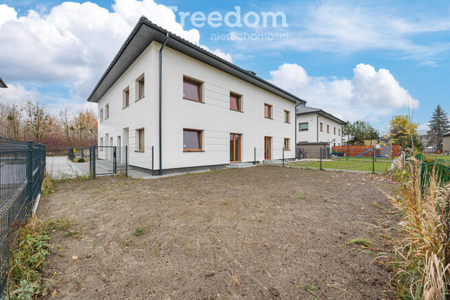 Dom Bliźniak, Kaputy koło Ożarowa Mazowieckiego