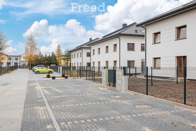 Dom Bliźniak, Kaputy koło Ożarowa Mazowieckiego