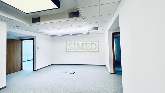 Reprezentacyjny biurowiec 5 minut od metra