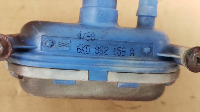 SEAT IBIZA II 6K SIŁOWNIK ZAMKA KLAPY BAGAŻNIKA 6K0862159A