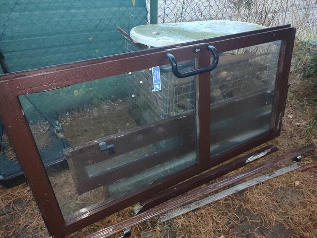 Drzwi szklane zewnętrzne.