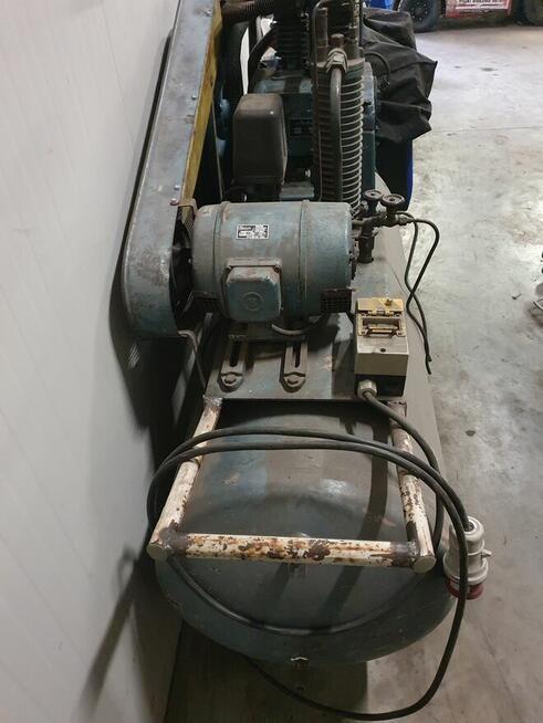 Kompresor Becker&Sohne 300l silnik Bauknecht 2,5kw
