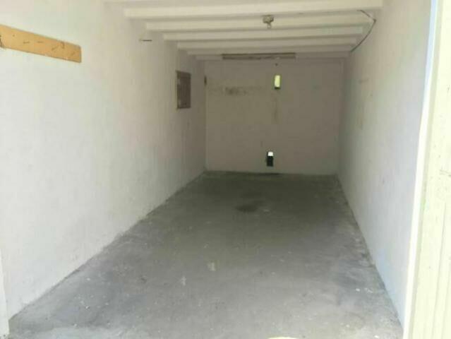 Sprzedam garaż murowany