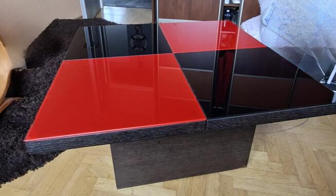 Czerwono-czarny stolik kawowy/ława
