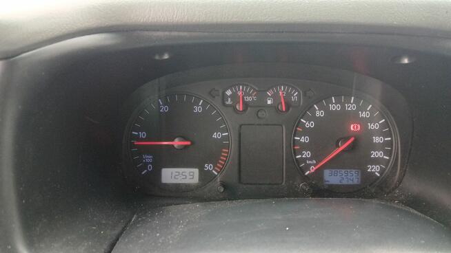 VW caravelle 2.5 tdi