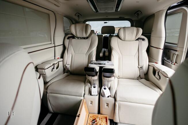 LuxuryTour Rzeszów Przewóz osób w segmencie Business & VIP