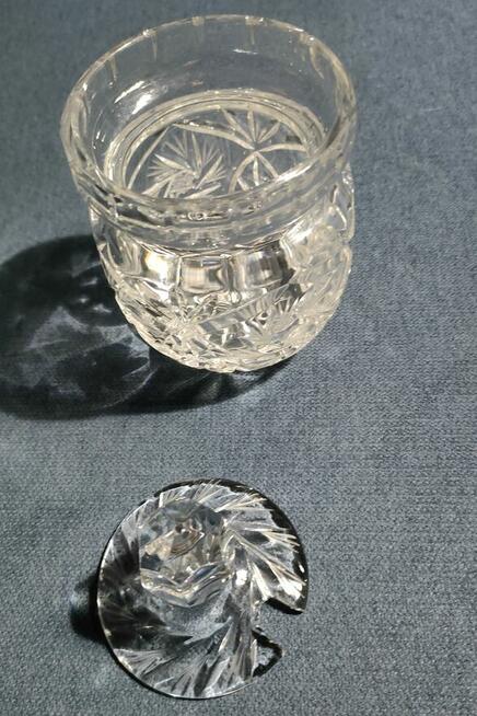 kryształy – miseczki, patera i cukierniczka (nr 14–20)